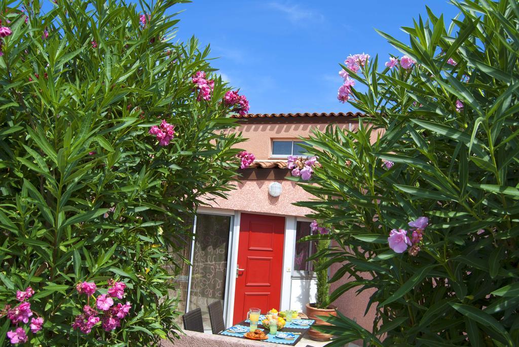 Lagrange Grand Bleu Vacances - Residence Les Jardins De Neptune Saint-Cyprien  Exterior photo