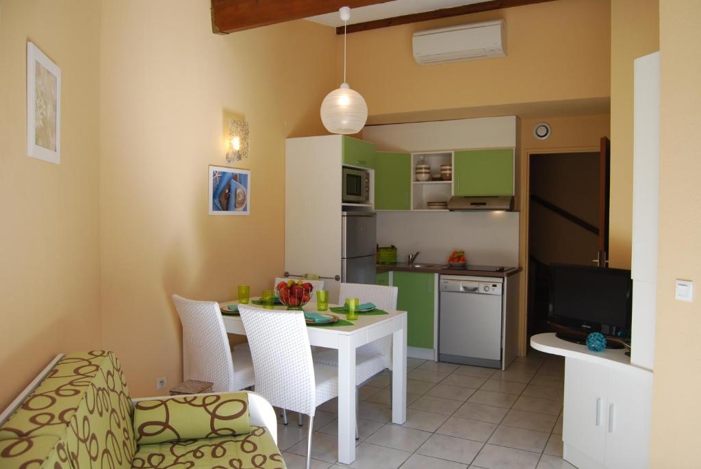 Lagrange Grand Bleu Vacances - Residence Les Jardins De Neptune Saint-Cyprien  Room photo