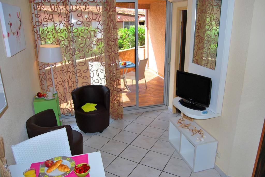 Lagrange Grand Bleu Vacances - Residence Les Jardins De Neptune Saint-Cyprien  Exterior photo